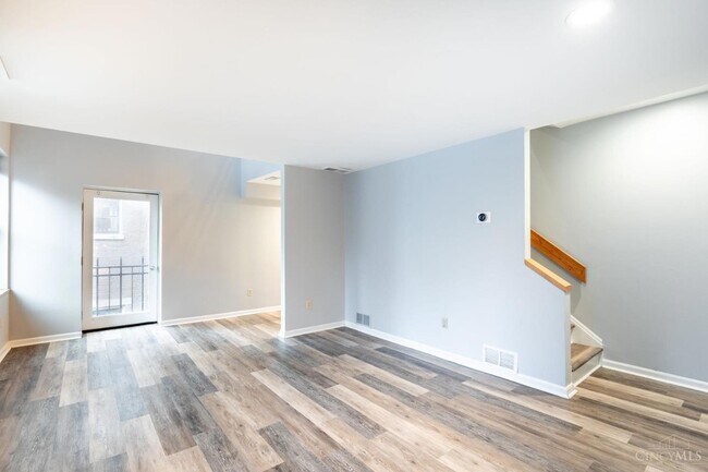 Foto del edificio - 127 W 9th St