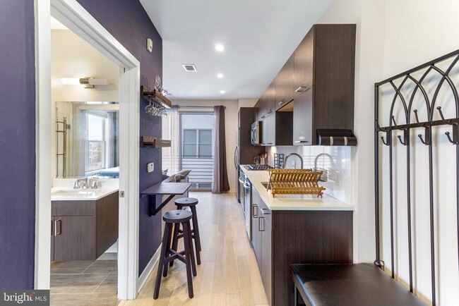 Foto del edificio - 1350 Maryland Ave NE