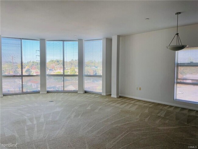 Building Photo - 600 N Atlantic Blvd