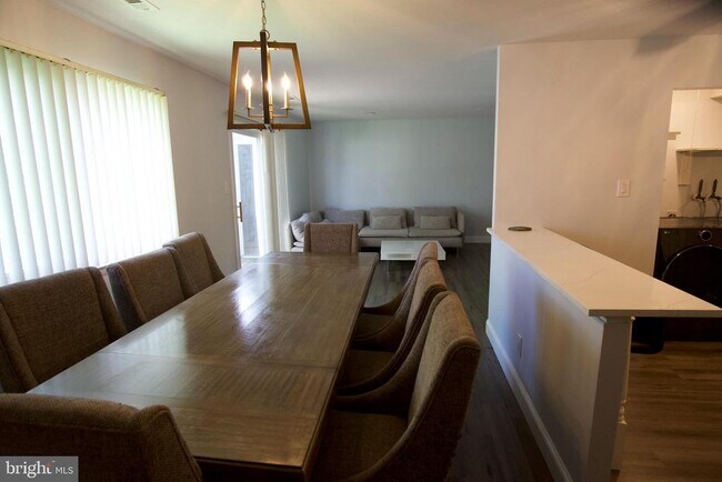 Foto del edificio - 45 Buttonwood Rd