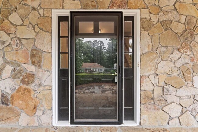 Foto del edificio - 4496 Windsor Oaks Dr