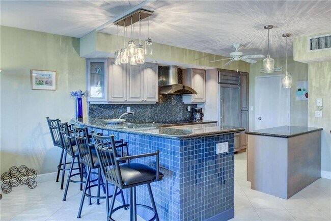 Building Photo - 3550 Galt Ocean Dr