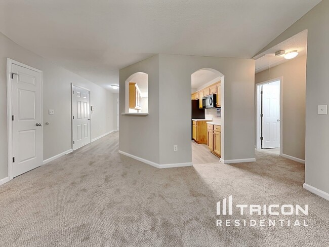 Building Photo - 294 3rd Ave