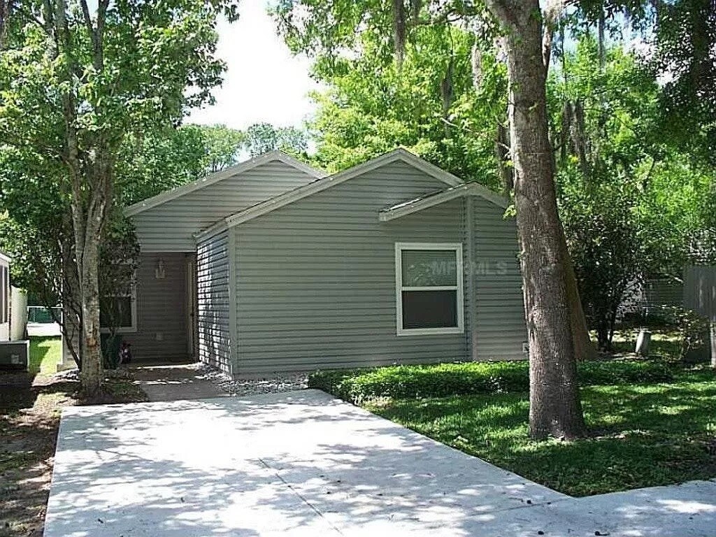Primary Photo - 334 Kirkcaldy Dr