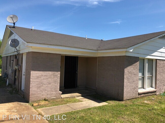 Building Photo - 2 br, 2 bath House - 4496 Wooddale Avenue