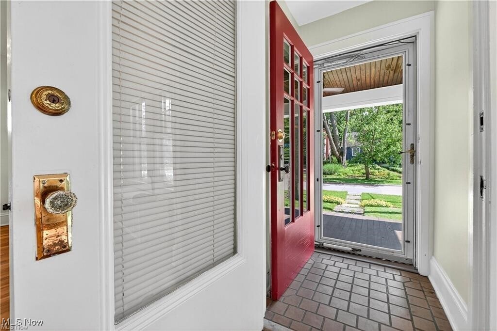 3025 Meadowbrook Blvd Cleveland Heights, OH 44118 – photo 5