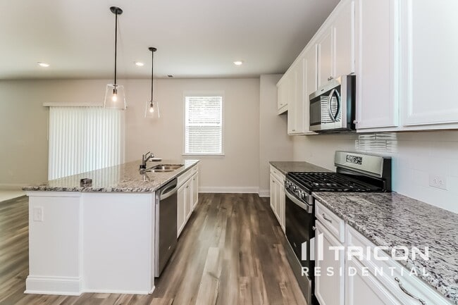 Building Photo - 47 Leyland Ct