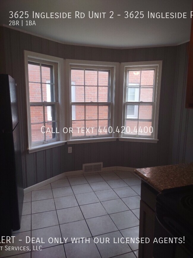 Building Photo - Granite counter top Upper  Duplex  2 Bedro...