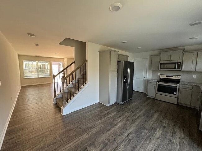 Building Photo - 84 Malcolm Ct