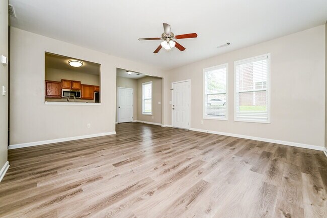 Foto del edificio - 1456 Arbor Pl Dr