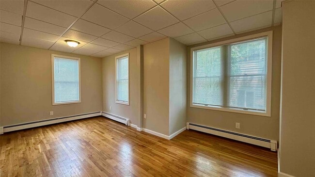 Building Photo - 158 Anstice St