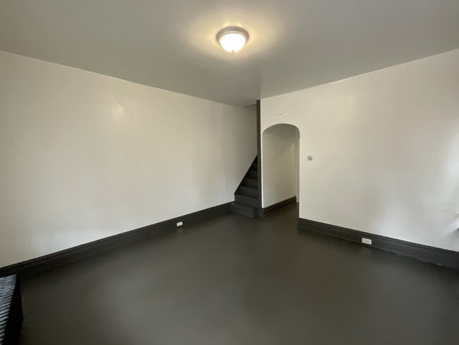 Building Photo - 2122 Susquehanna St