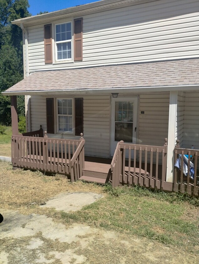 Foto principal - 217 N Beaver St