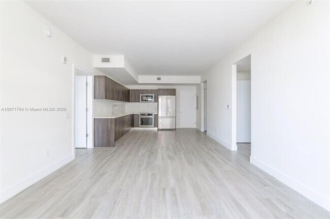 Foto del edificio - 2960 NE 207th St