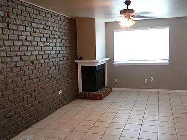 Foto del edificio - 3329 W Hefner Rd