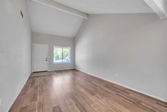 Foto del edificio - 6854-6854 Concert Way