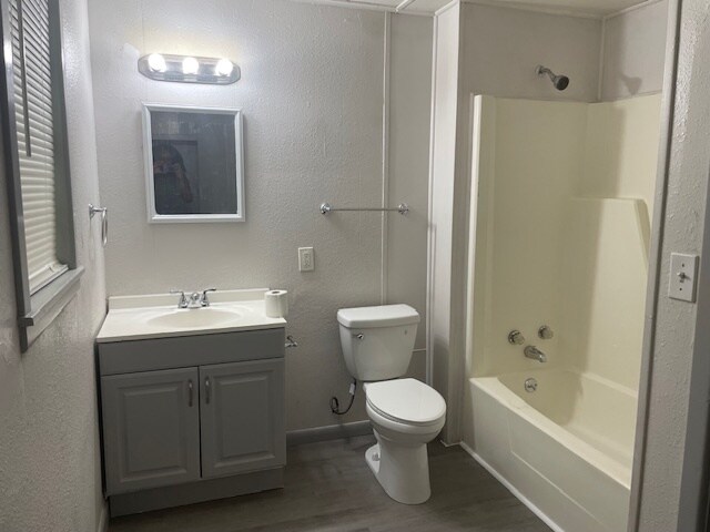 Foto del edificio - 1440 W Kaufman St
