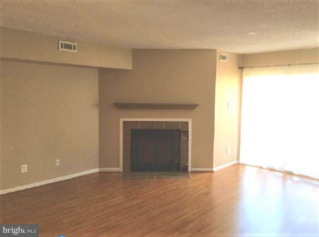 Primary Photo - 306 Paddock Dr