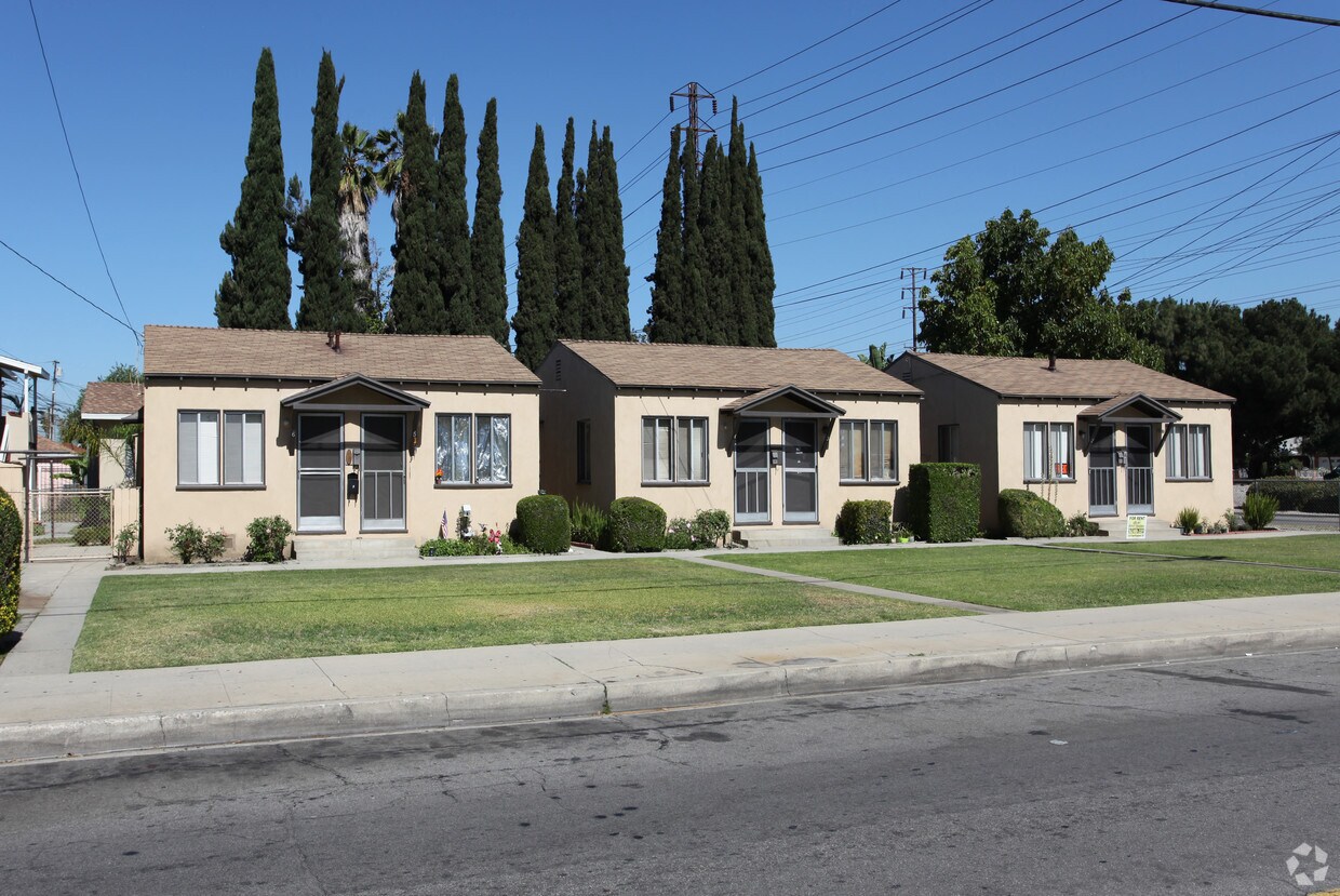 Primary Photo - 6021 Gifford Ave