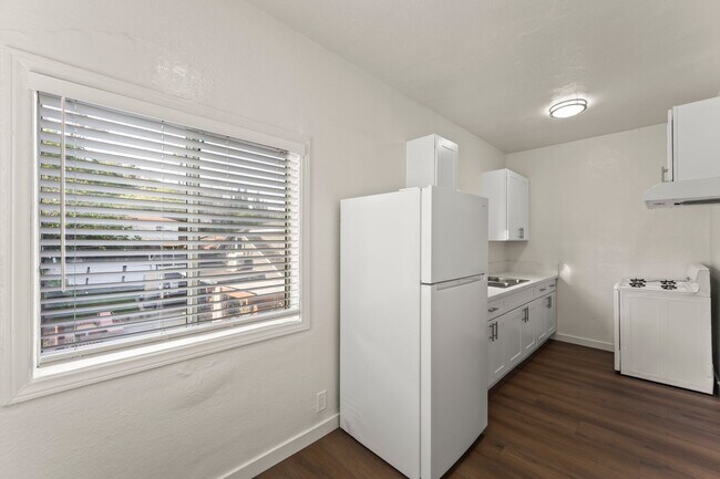 Foto del edificio - 5391 Huntington Dr