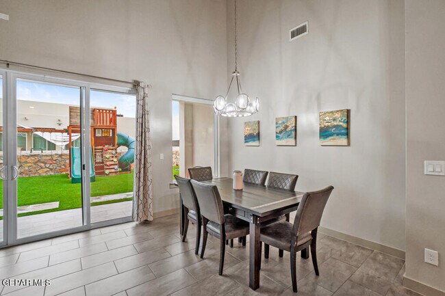 Foto del edificio - 12313 Desert Dove Ave