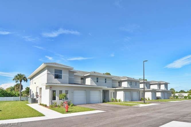 Foto principal - 13420 Hidden Palms Cove