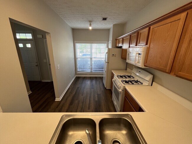 Building Photo - 55 Pearl Chambers Ct