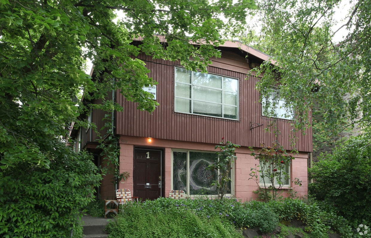 Primary Photo - 318 Bellevue Ave E