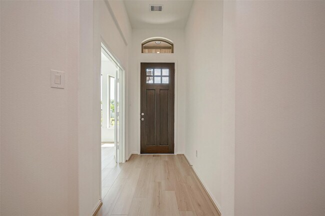 Foto del edificio - 1422 Munson Valley Rd