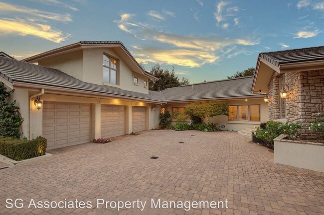 Foto del edificio - 4 br, 4 bath House - 5404 Indian Trail Ct
