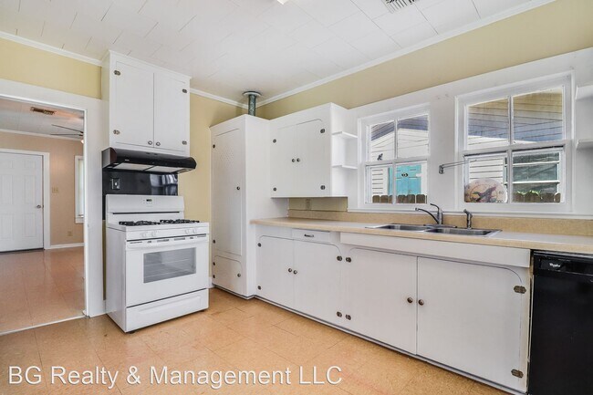 Building Photo - 2 br, 1 bath House - 1211 Scott Street