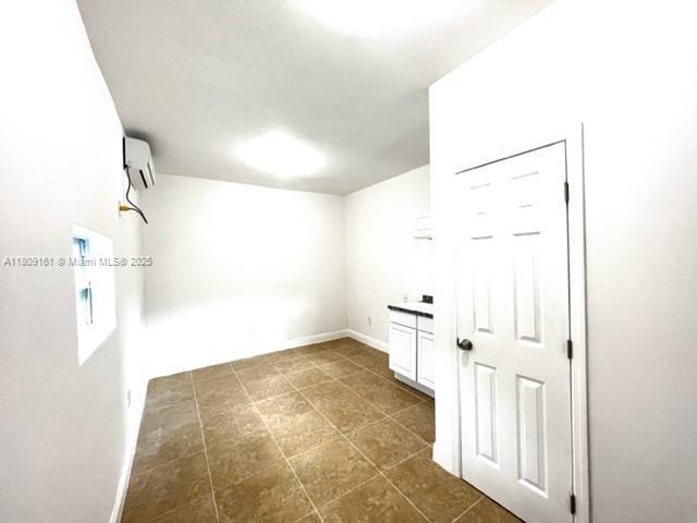 Foto del edificio - 1381 NW 56th St