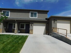 Building Photo - 654 Trinity Way