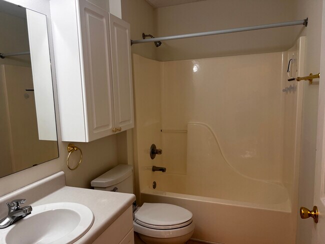 Foto del edificio - 8080 Castle Pointe Way