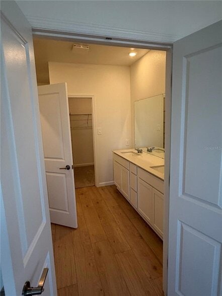 Building Photo - 4377 Vibernum Ave