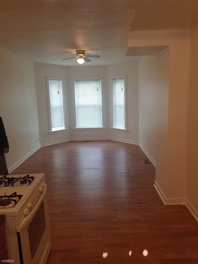 Primary Photo - 2 br, 1 bath Apartment - 205 E 42nd St