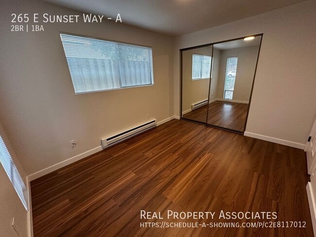 Building Photo - 265 E Sunset Way