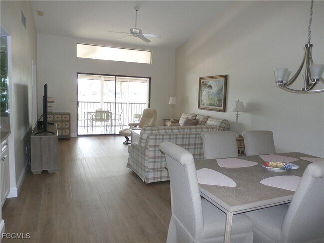 Foto del edificio - 16301 Kelly Woods Dr