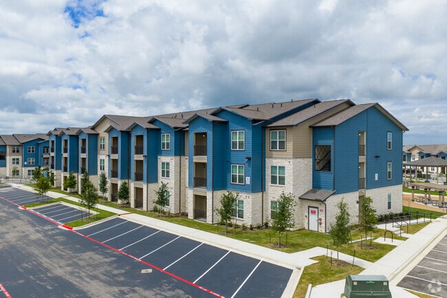 Building Photo - Heritage at Cottonwood Creek