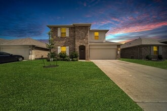 Building Photo - 22614 Petrizzi Ln