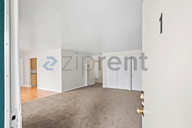 Foto del edificio - 1883 Robin Ln