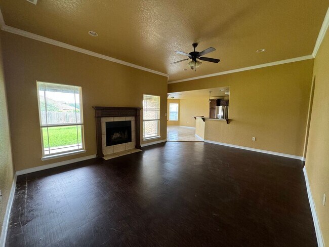 Foto del edificio - 9600 Diana Dr