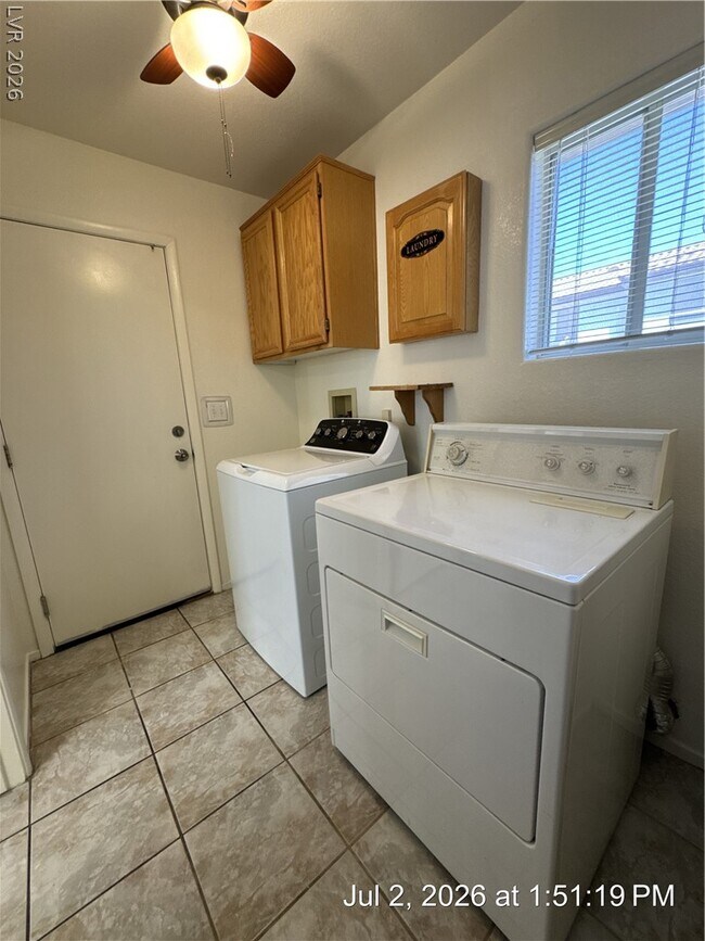 Foto del edificio - 1025 Allure Dr