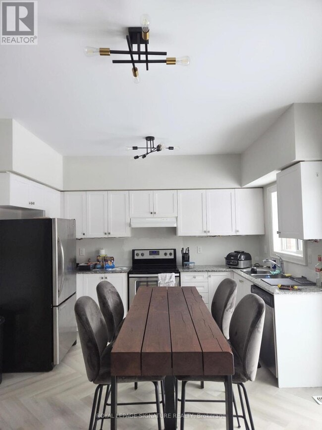 Building Photo - 60 William Fair Dr