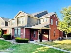 Building Photo - 501 Jeans Creek Dr
