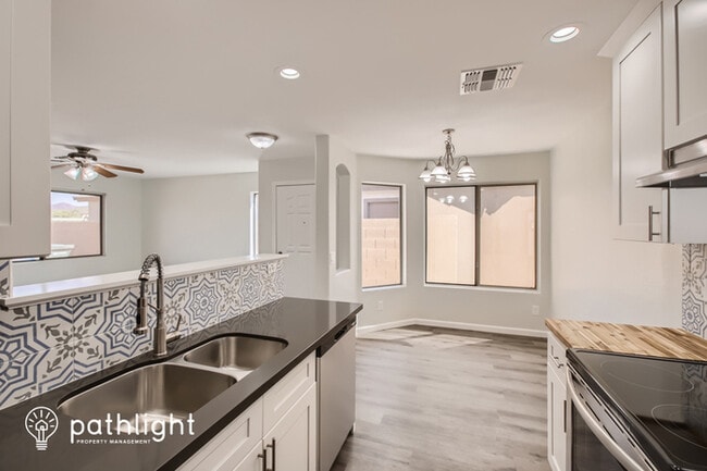 Foto del edificio - 8701 S 50Th Drive, Laveen, AZ, 85339