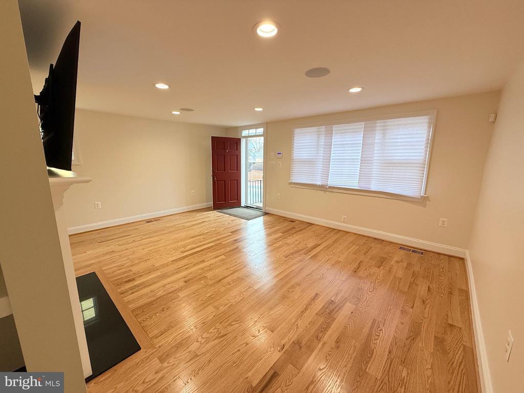 Foto del edificio - 217 W.Market Street