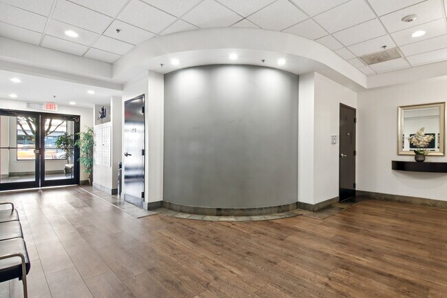 Foto del edificio - 106 S Ridgeland Ave