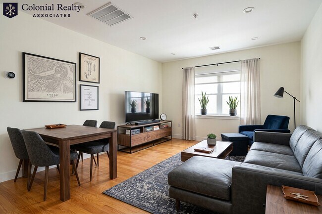 Foto del edificio - 15 Kelley Ct