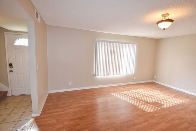 Foto del edificio - 19105 Friendly Valley Pkwy
